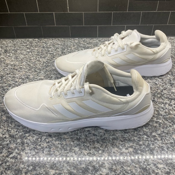 Adidas Men’s Track Sneaker Size 14. - Picture 3 of 9